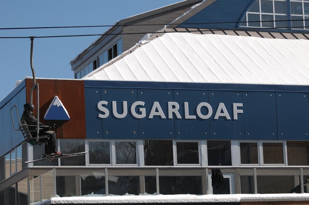 Carrabassett Valley Sugarloaf Mountain Hotel מראה חיצוני תמונה