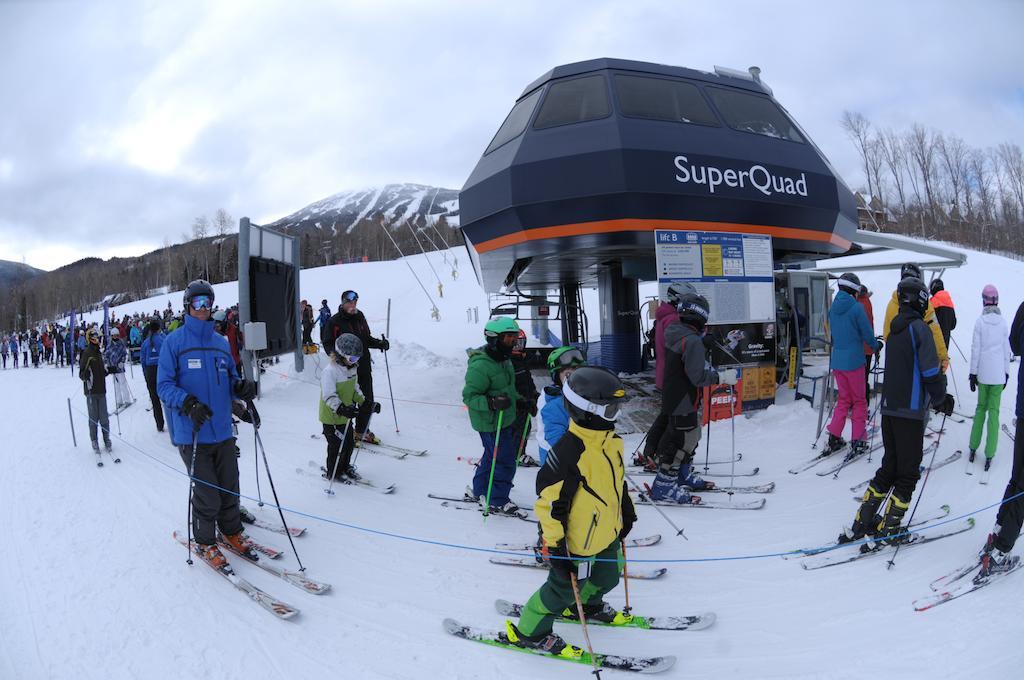 Carrabassett Valley Sugarloaf Mountain Hotel מראה חיצוני תמונה