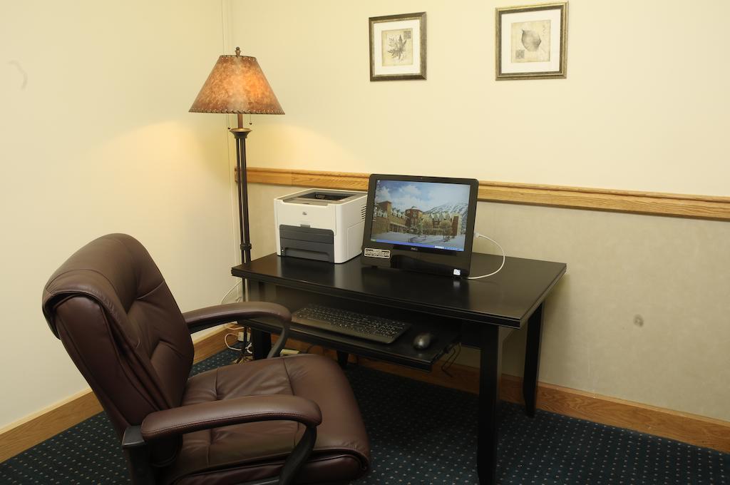 Carrabassett Valley Sugarloaf Mountain Hotel מראה חיצוני תמונה