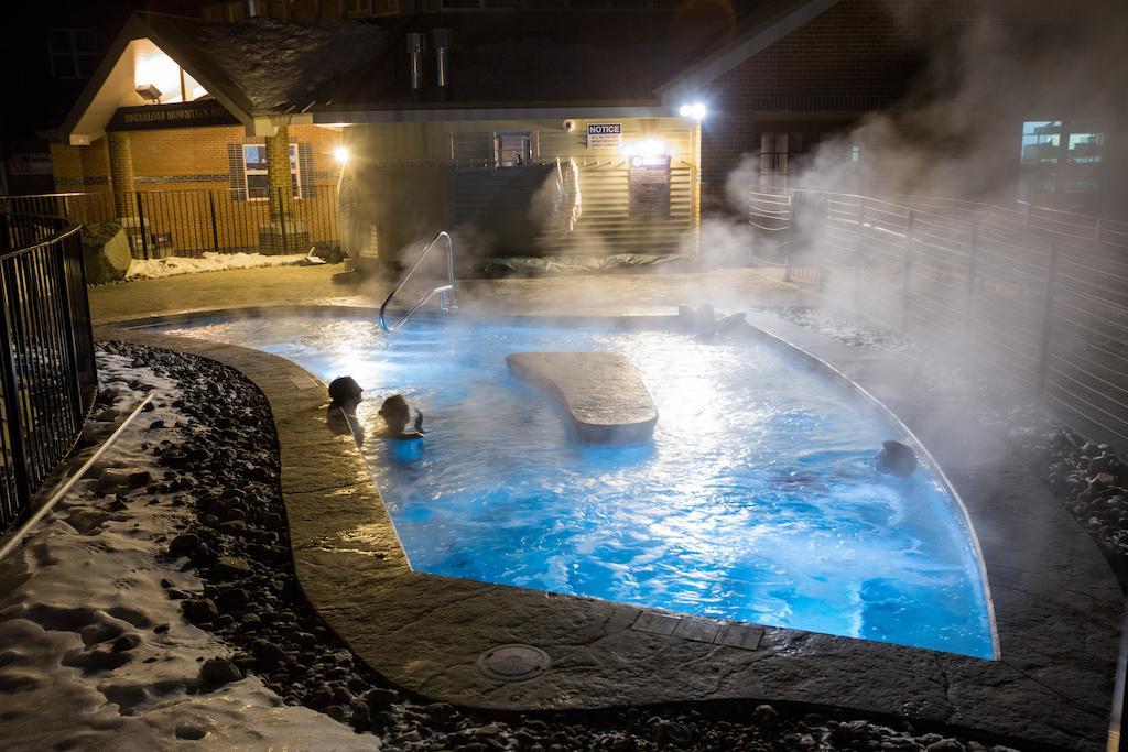 Carrabassett Valley Sugarloaf Mountain Hotel מראה חיצוני תמונה