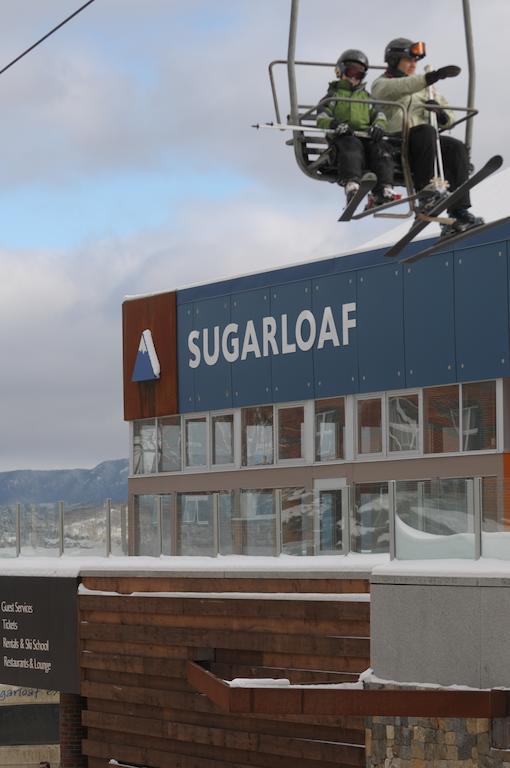 Carrabassett Valley Sugarloaf Mountain Hotel מראה חיצוני תמונה